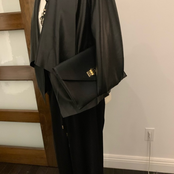 Faux leather jacket! - Picture 3 of 4